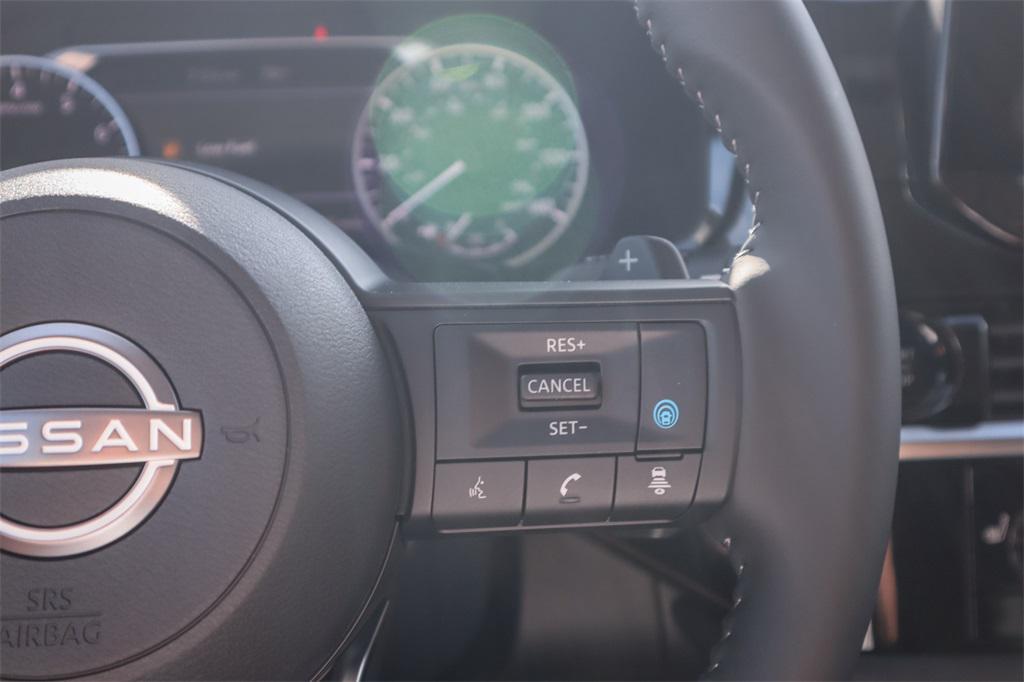 new 2025 Nissan Pathfinder car, priced at $39,141