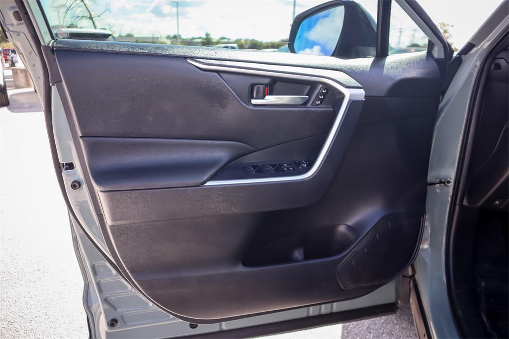 used 2022 Toyota RAV4 Hybrid car, priced at $32,299