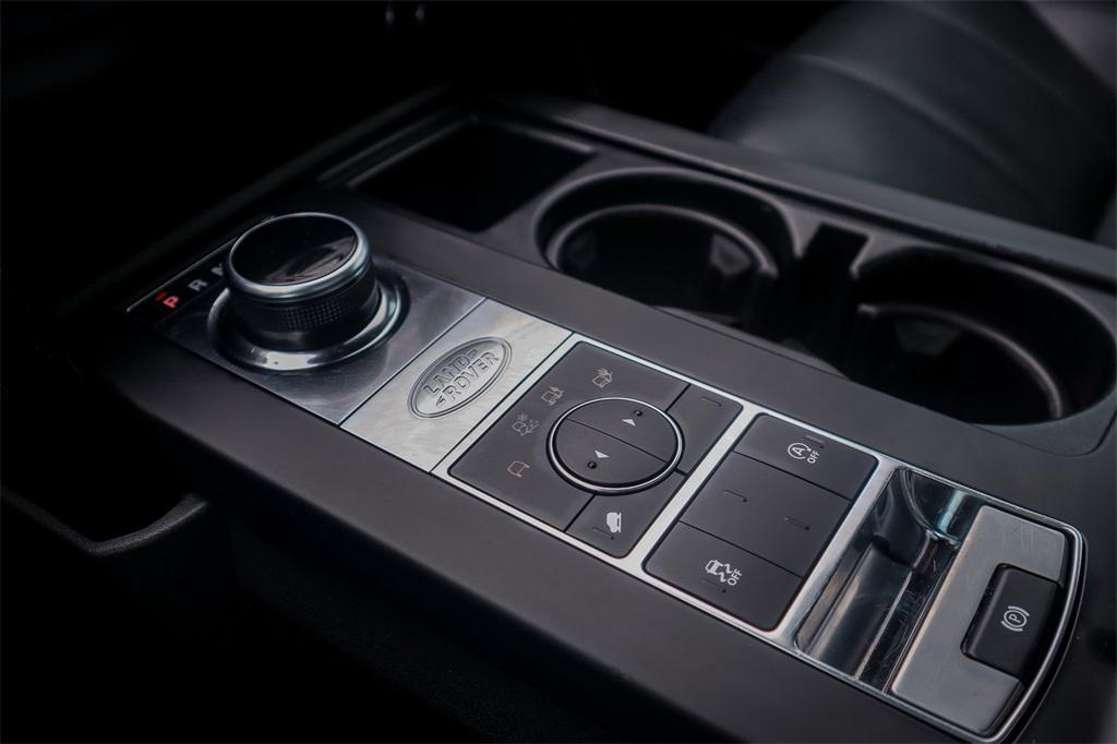 used 2019 Land Rover Discovery car, priced at $17,200