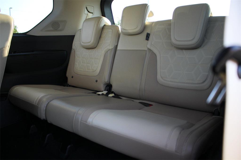 new 2025 Nissan Armada car, priced at $68,612
