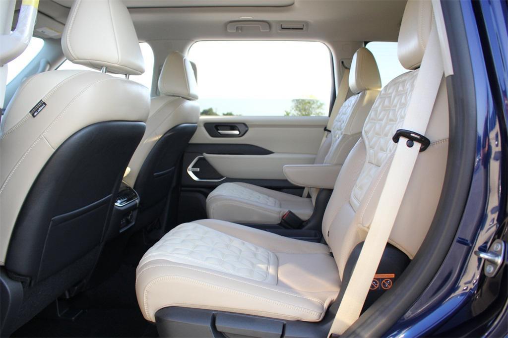 new 2025 Nissan Armada car, priced at $68,612