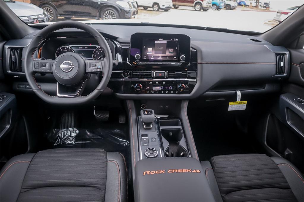 new 2025 Nissan Pathfinder car, priced at $39,326