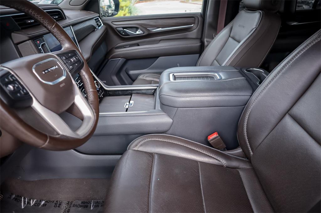 used 2021 GMC Yukon car, priced at $49,990