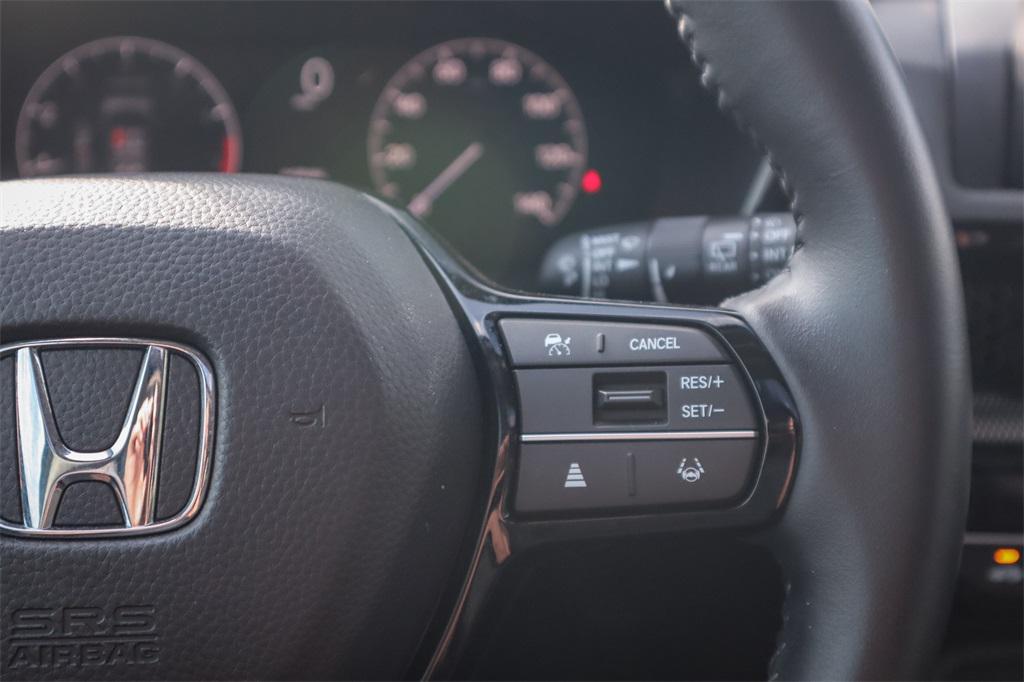 used 2025 Honda CR-V car, priced at $33,250