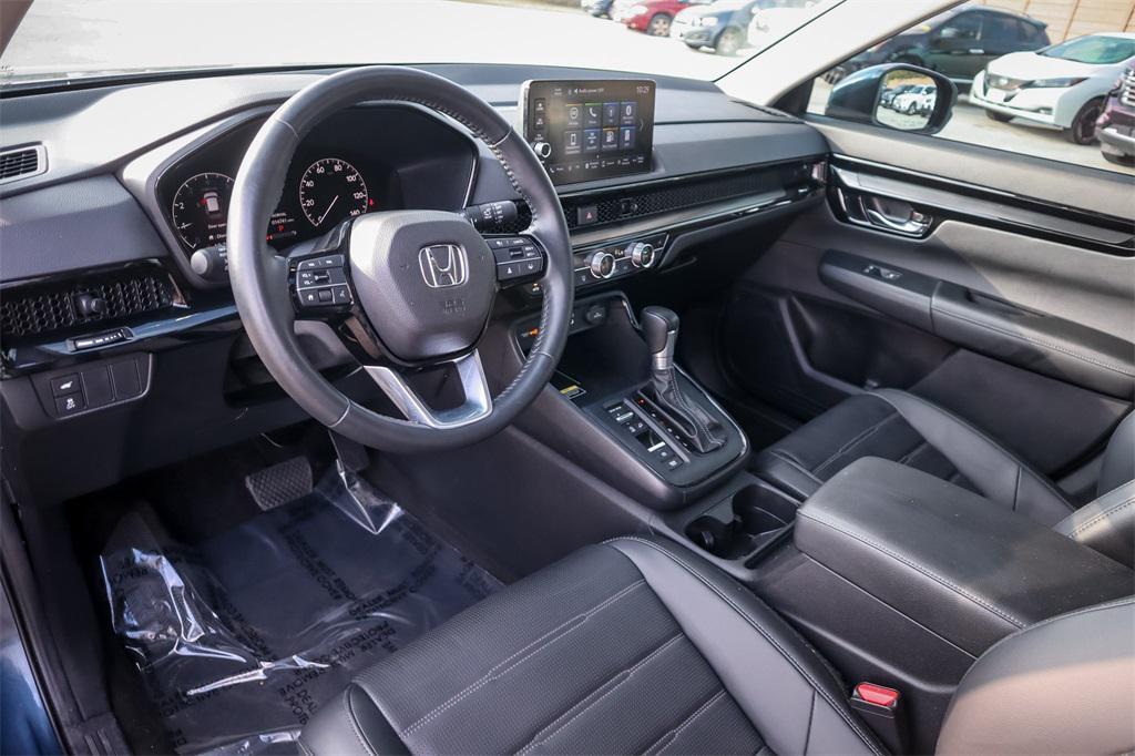 used 2025 Honda CR-V car, priced at $33,250