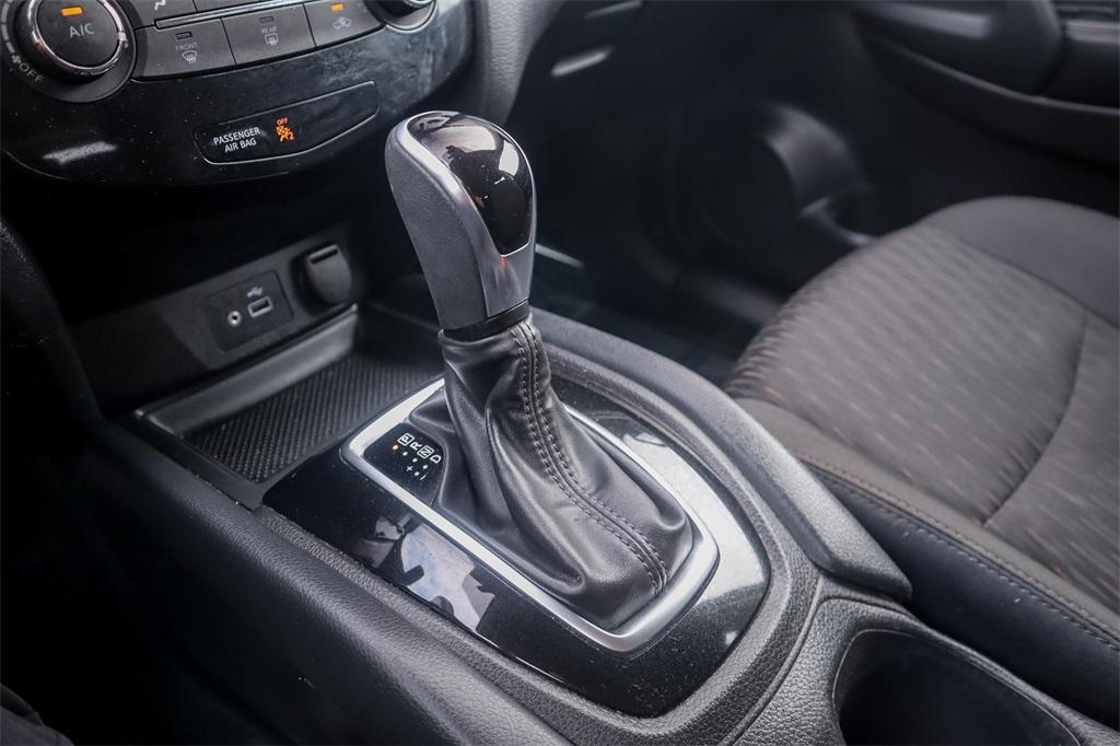 used 2020 Nissan Rogue car, priced at $15,633