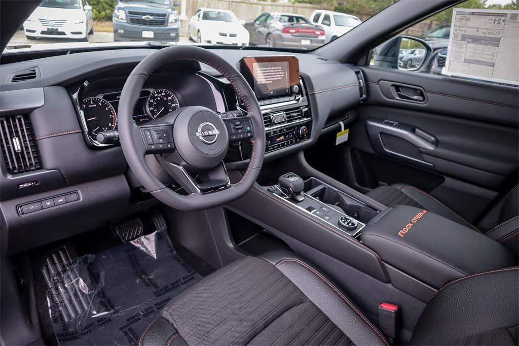 new 2025 Nissan Pathfinder car, priced at $39,326