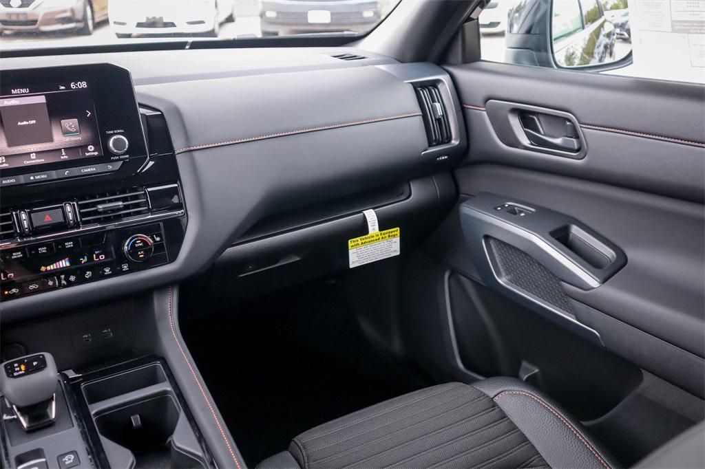 new 2025 Nissan Pathfinder car, priced at $39,326