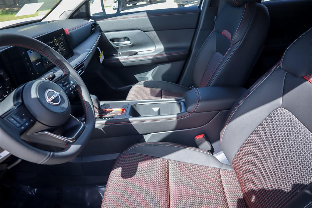 new 2025 Nissan Kicks car, priced at $27,200