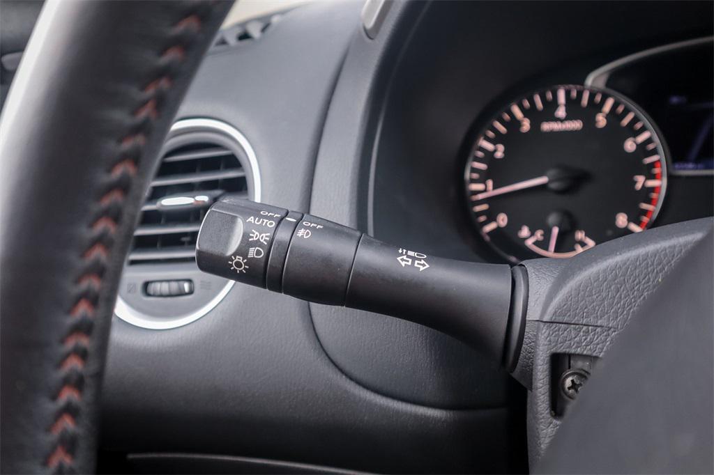 used 2020 Nissan Pathfinder car, priced at $20,000