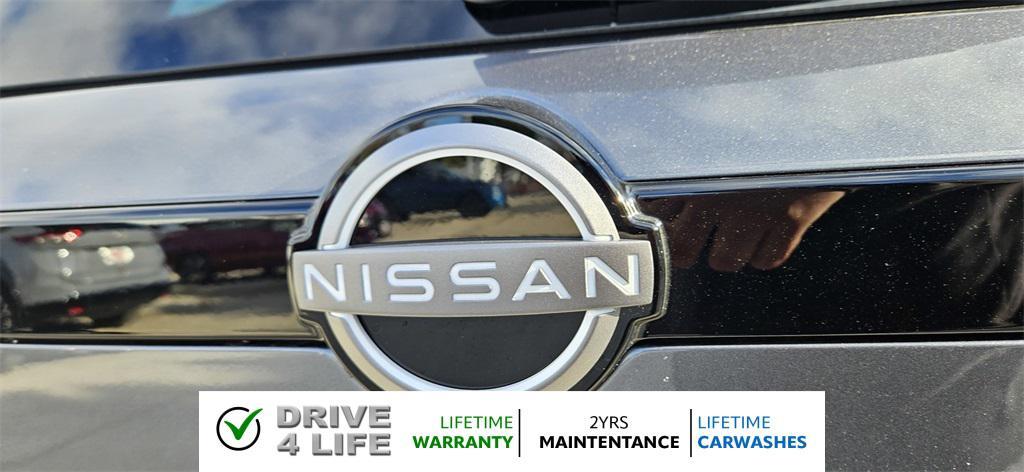 new 2025 Nissan Pathfinder car, priced at $50,864