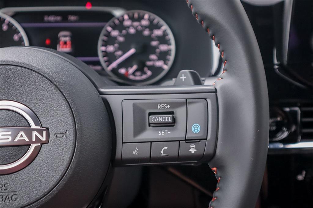 new 2025 Nissan Pathfinder car, priced at $39,326