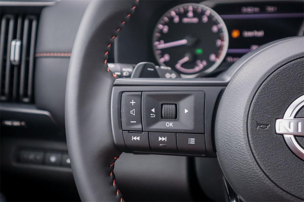 new 2025 Nissan Pathfinder car, priced at $39,326