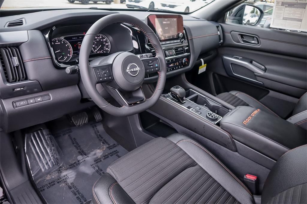 new 2025 Nissan Pathfinder car, priced at $39,326