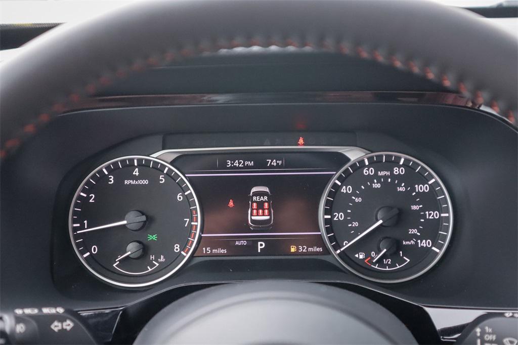 new 2025 Nissan Pathfinder car, priced at $39,326