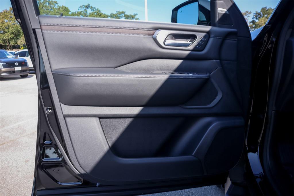 new 2025 Nissan Armada car, priced at $60,252