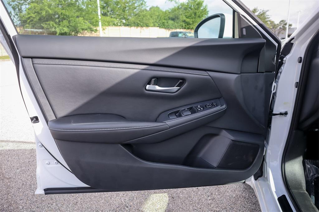 new 2025 Nissan Sentra car, priced at $23,919