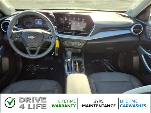 used 2025 Chevrolet Trax car, priced at $22,200