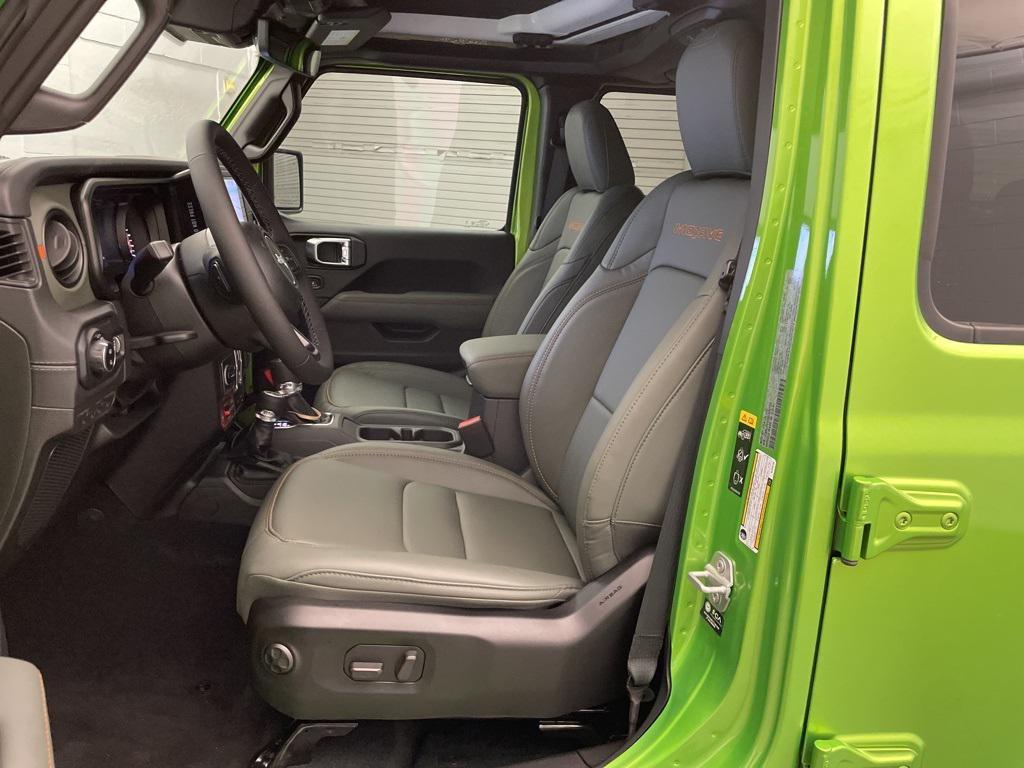 new 2025 Jeep Gladiator car, priced at $50,528