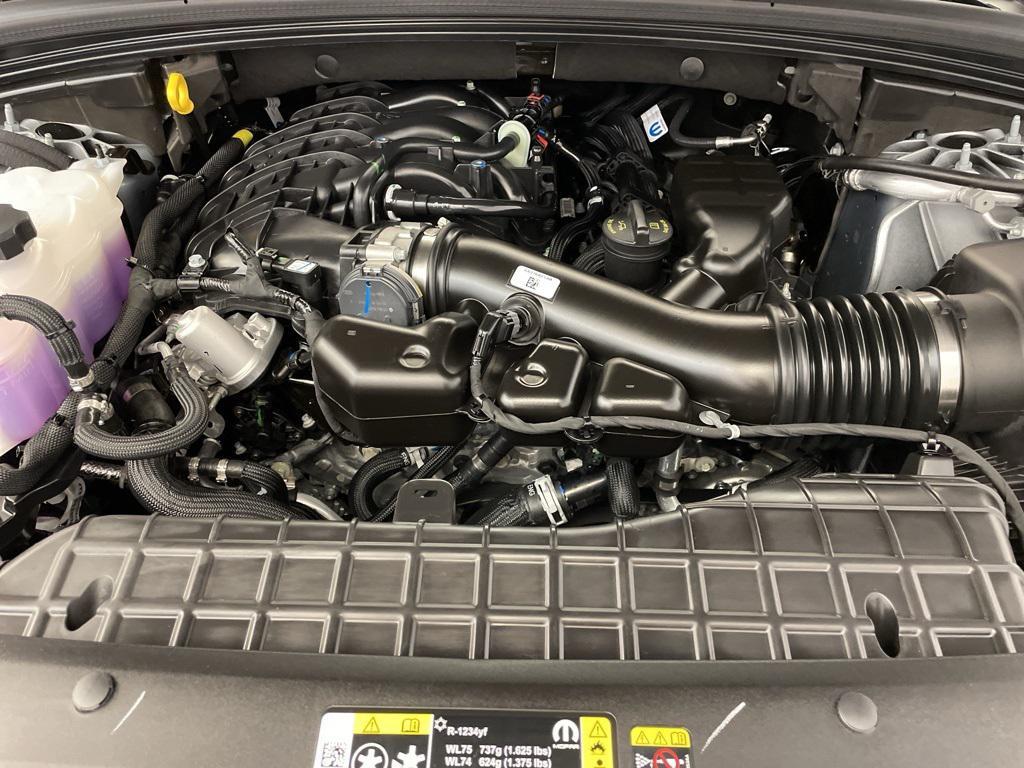 new 2025 Jeep Grand Cherokee car, priced at $35,221