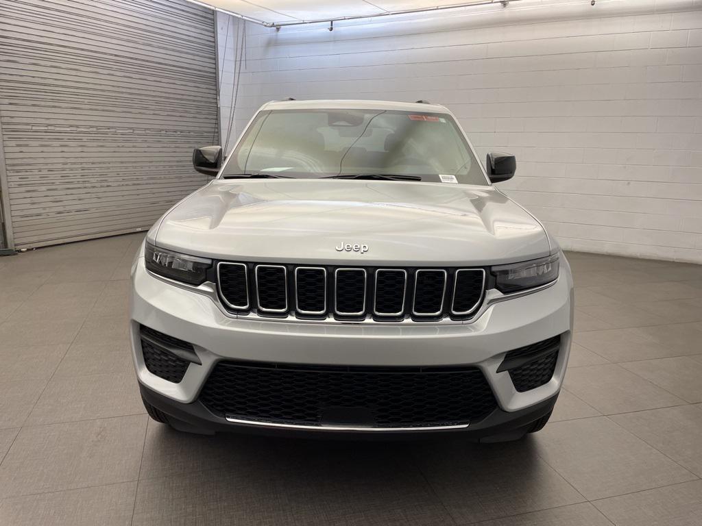 new 2025 Jeep Grand Cherokee car, priced at $35,221