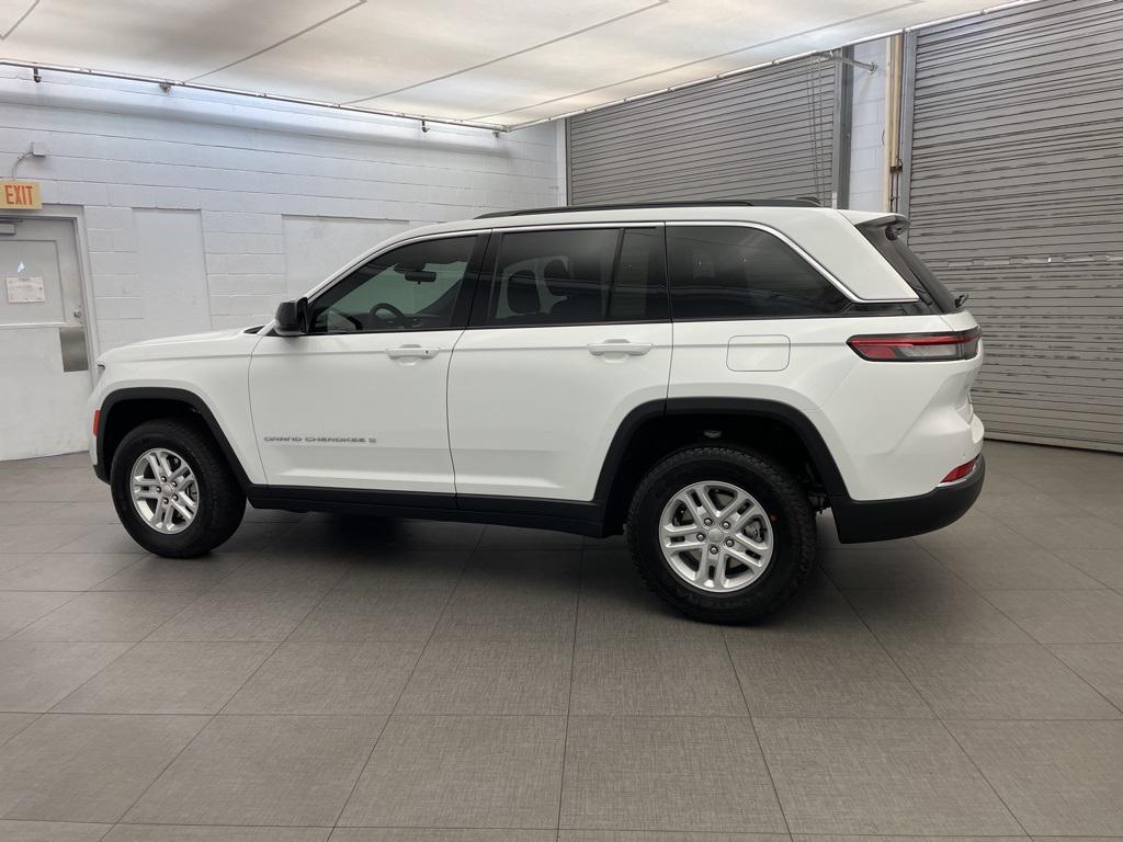 new 2025 Jeep Grand Cherokee car, priced at $31,654