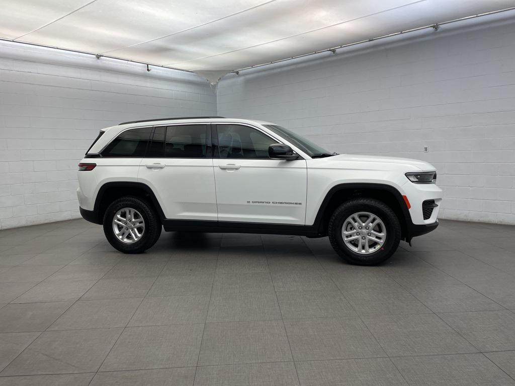 new 2025 Jeep Grand Cherokee car, priced at $31,654