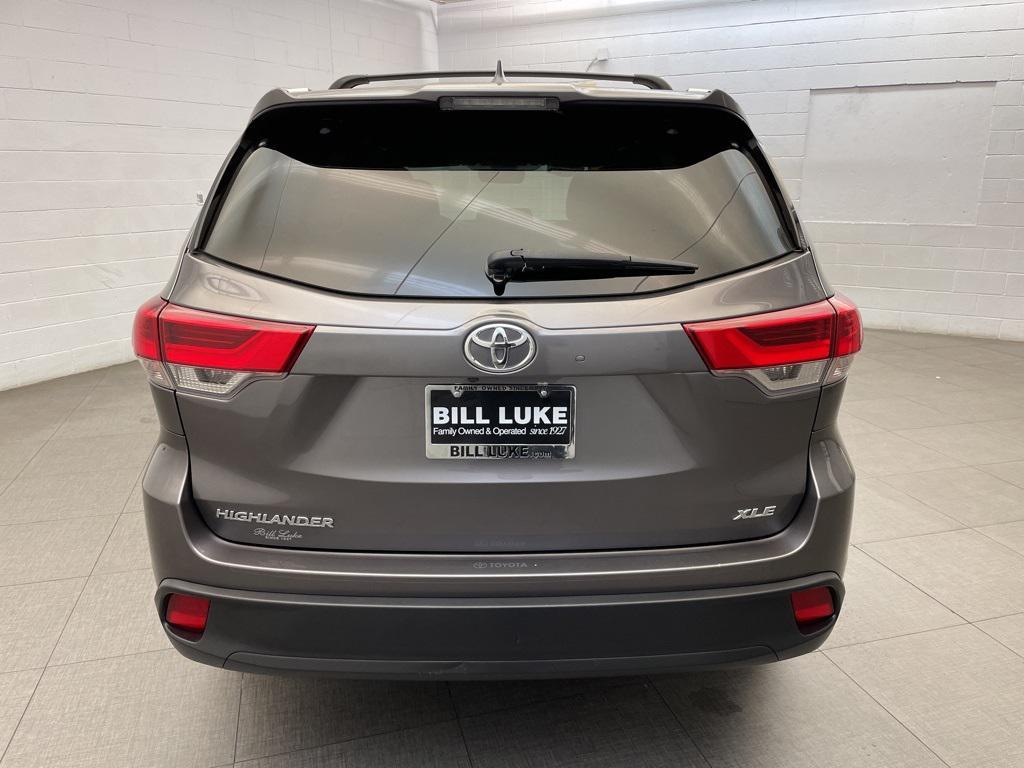 used 2019 Toyota Highlander car, priced at $26,173