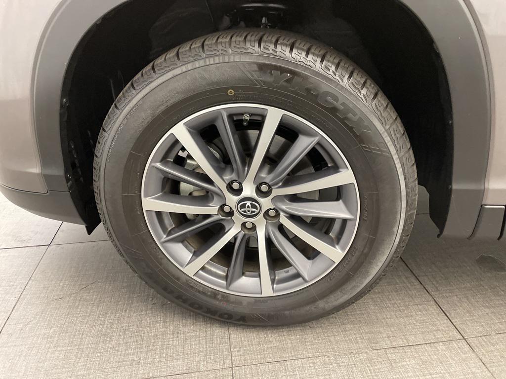 used 2019 Toyota Highlander car, priced at $26,173