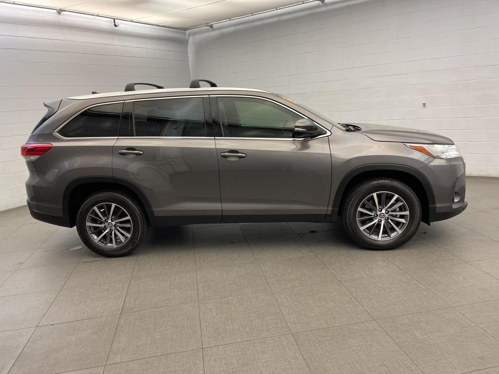 used 2019 Toyota Highlander car, priced at $26,173