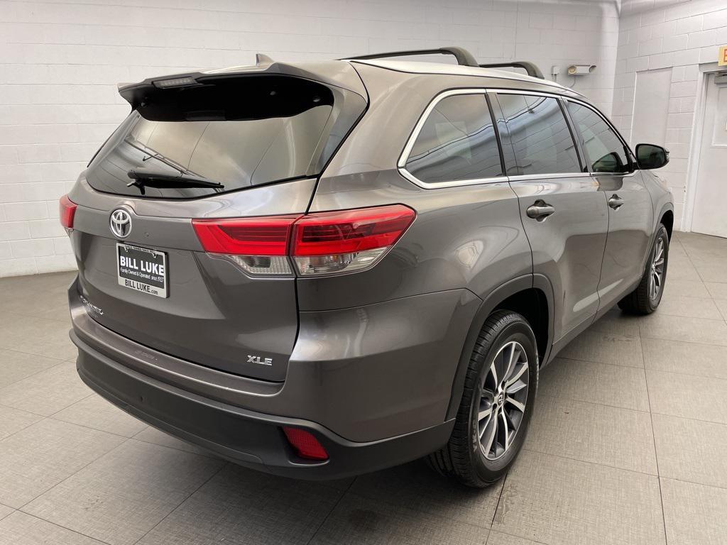 used 2019 Toyota Highlander car, priced at $26,173