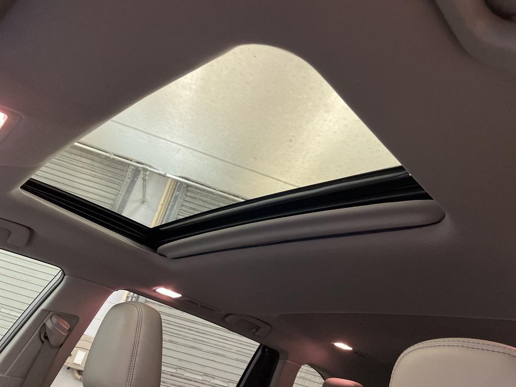 used 2019 Toyota Highlander car, priced at $26,173