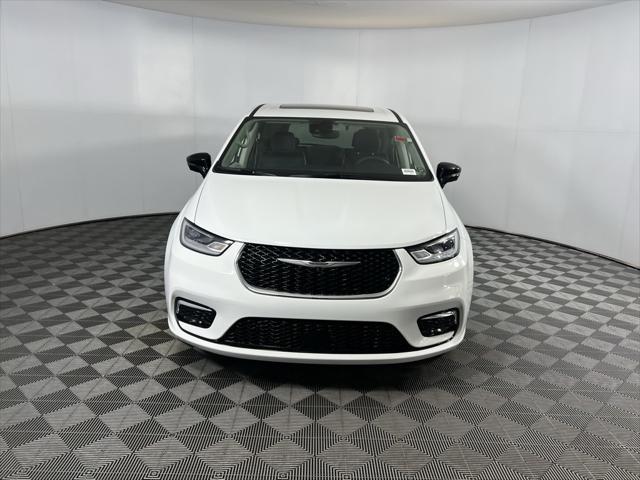 used 2024 Chrysler Pacifica car, priced at $41,973