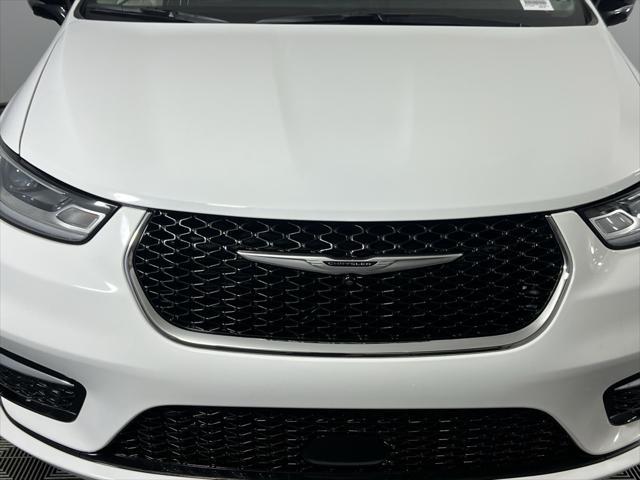 used 2024 Chrysler Pacifica car, priced at $41,973