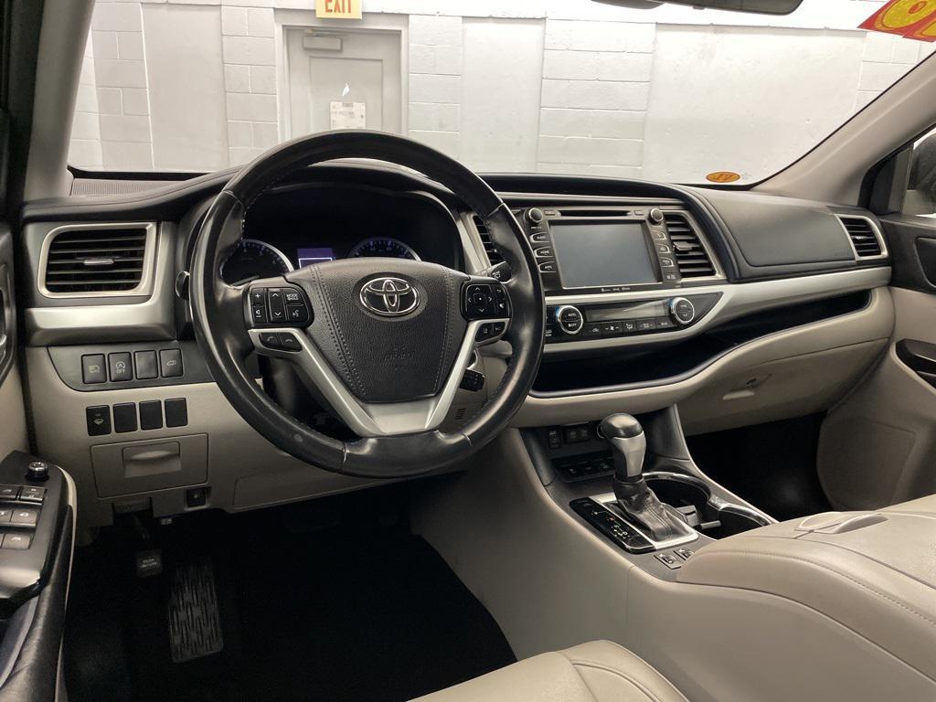 used 2018 Toyota Highlander car, priced at $23,273