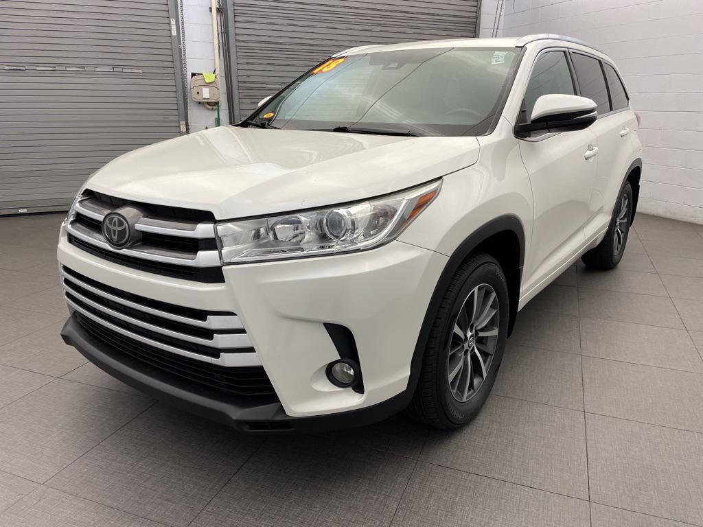 used 2018 Toyota Highlander car, priced at $23,273