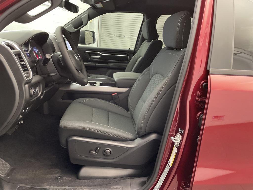 new 2025 Ram 1500 car, priced at $43,713