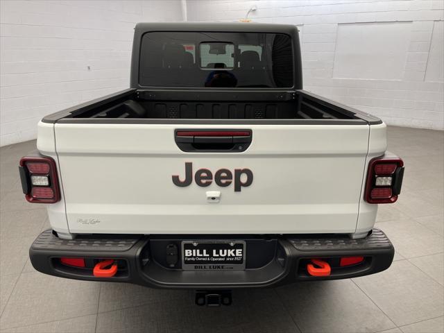 new 2024 Jeep Gladiator car, priced at $58,399