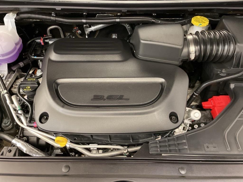 new 2025 Chrysler Pacifica car, priced at $40,868