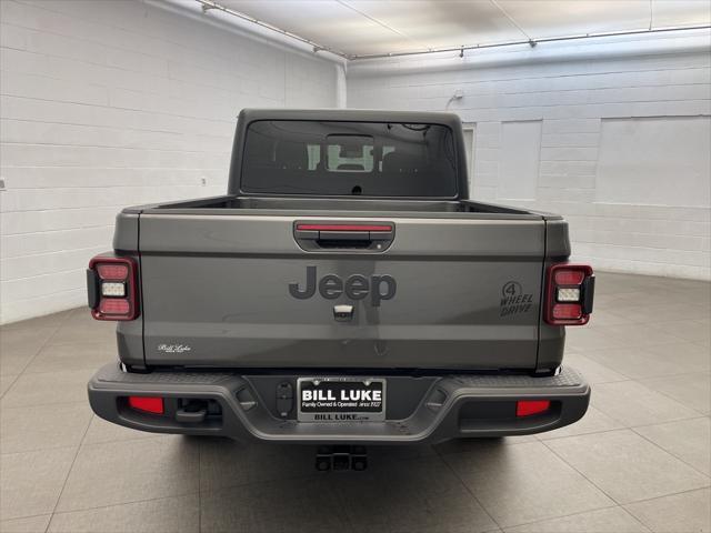 new 2025 Jeep Gladiator car, priced at $43,725