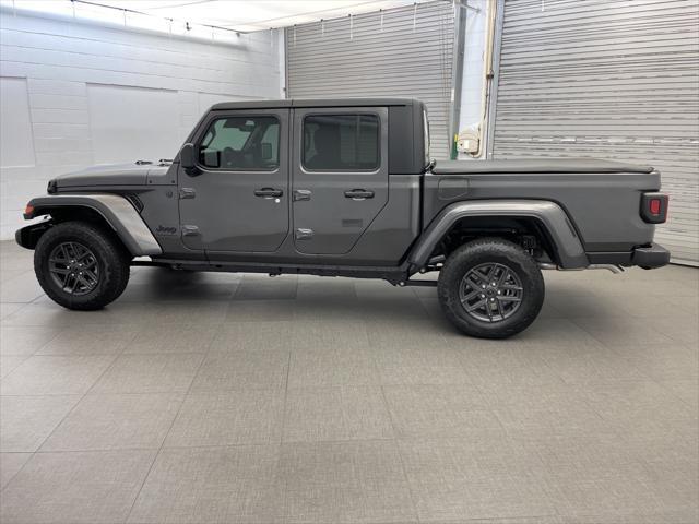 new 2024 Jeep Gladiator car, priced at $51,208