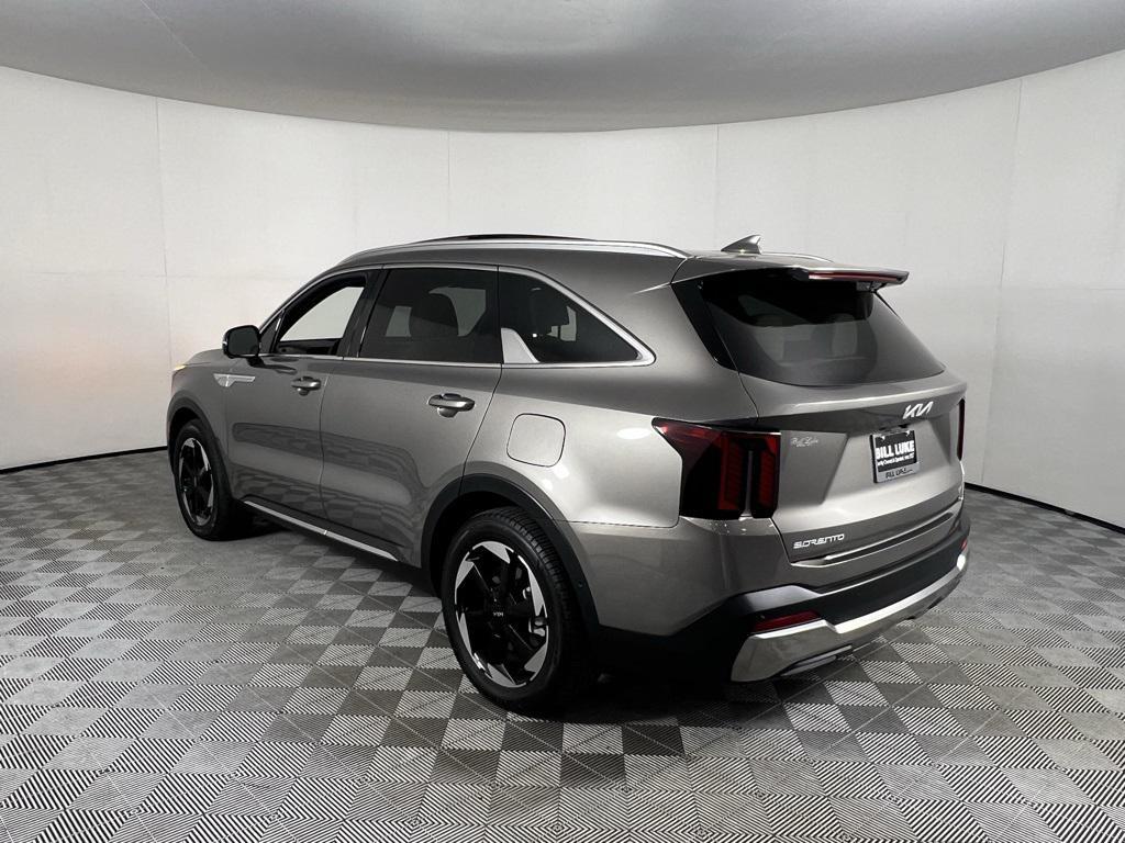 used 2025 Kia Sorento Hybrid car, priced at $32,975