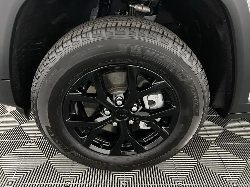 used 2025 Jeep Grand Cherokee L car, priced at $37,973