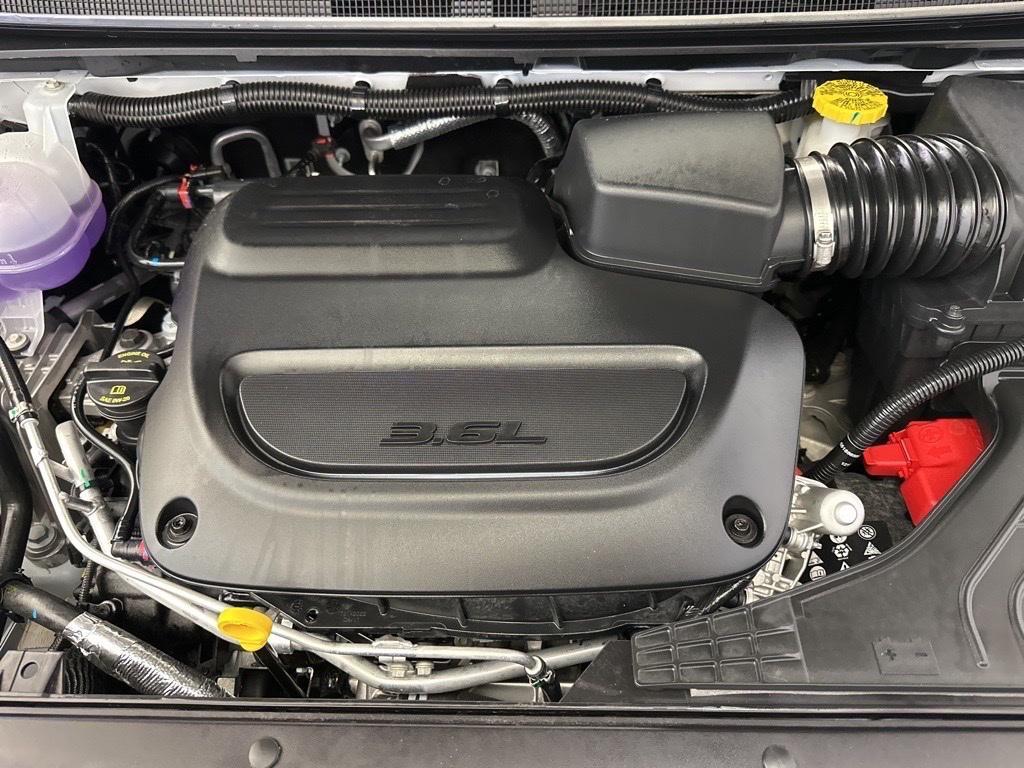 new 2025 Chrysler Pacifica car, priced at $38,818