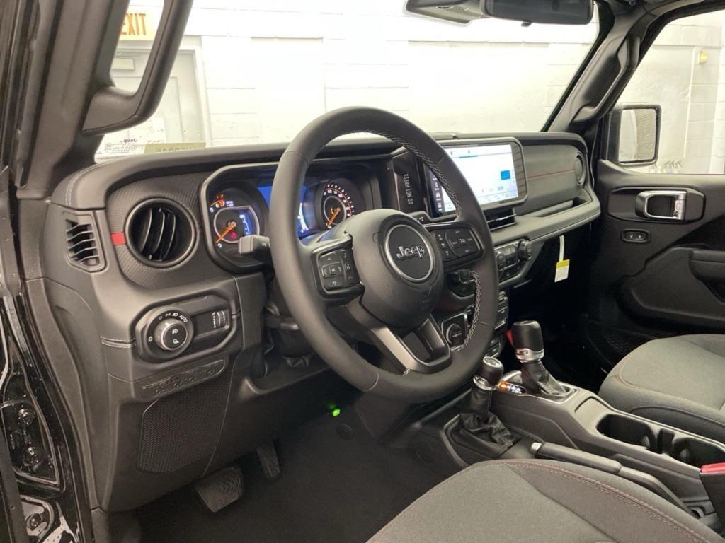 new 2025 Jeep Gladiator car, priced at $43,449