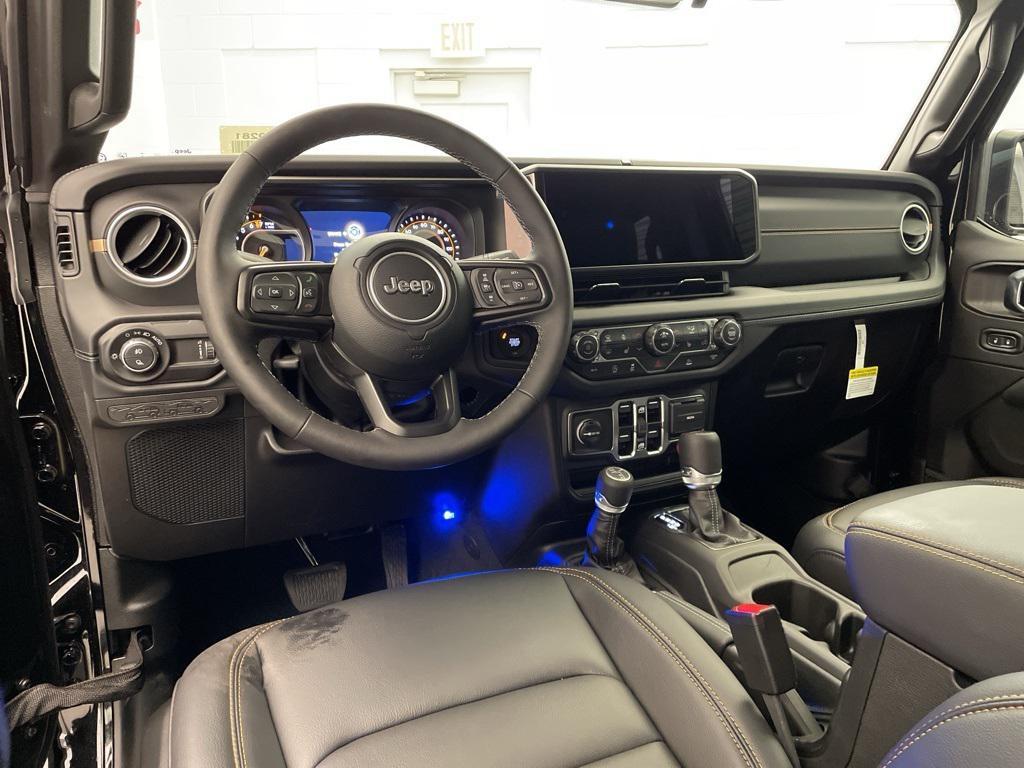 new 2025 Jeep Gladiator car, priced at $40,239