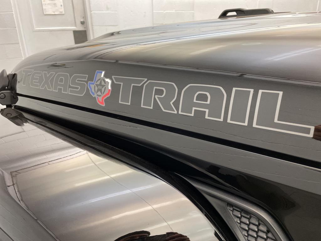 new 2025 Jeep Gladiator car, priced at $40,239