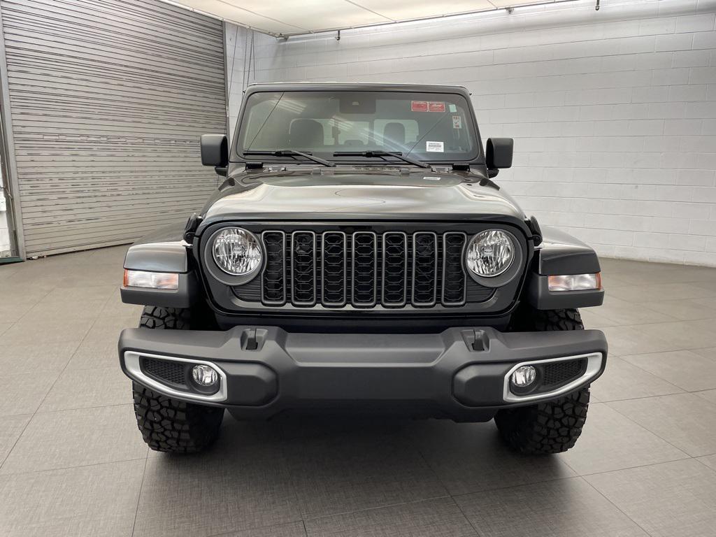 new 2025 Jeep Gladiator car, priced at $40,239