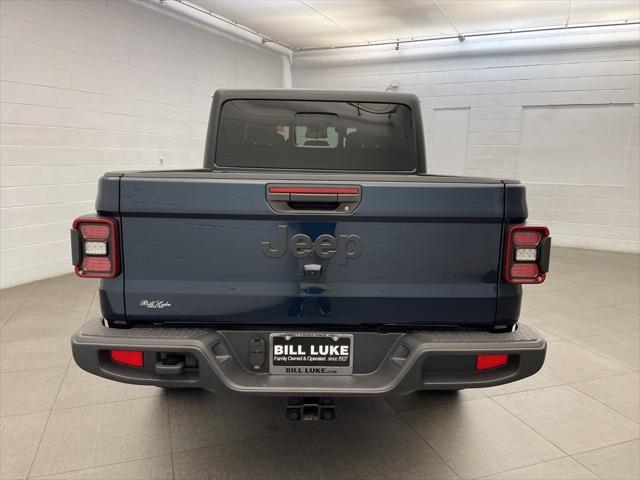 new 2025 Jeep Gladiator car, priced at $43,986