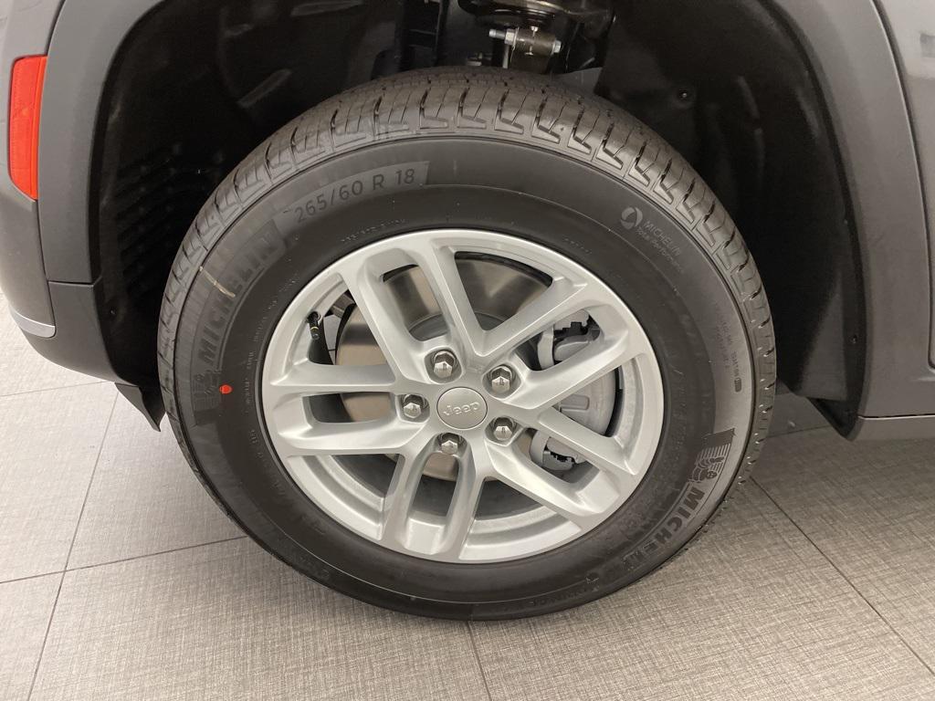 new 2025 Jeep Grand Cherokee L car, priced at $37,653